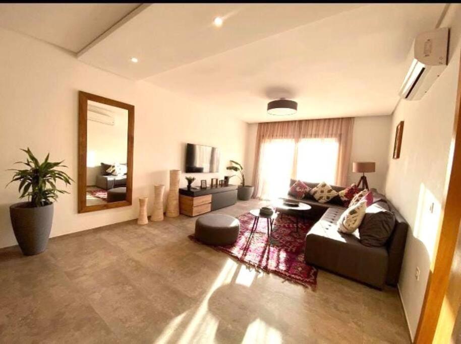 Lovely 2 - Bedroom - In The Heart Of Marrakech Apartment